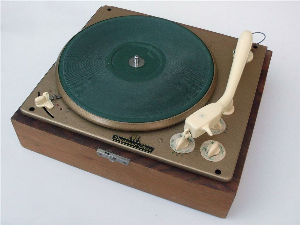 PE3332 mit Magnetsytem PE700 und eingebauten R&ouml;hrenentzerrer